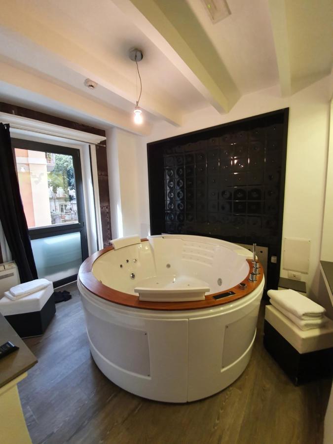 Emphasis Suites & Rooms Cagliari Zewnętrze zdjęcie
