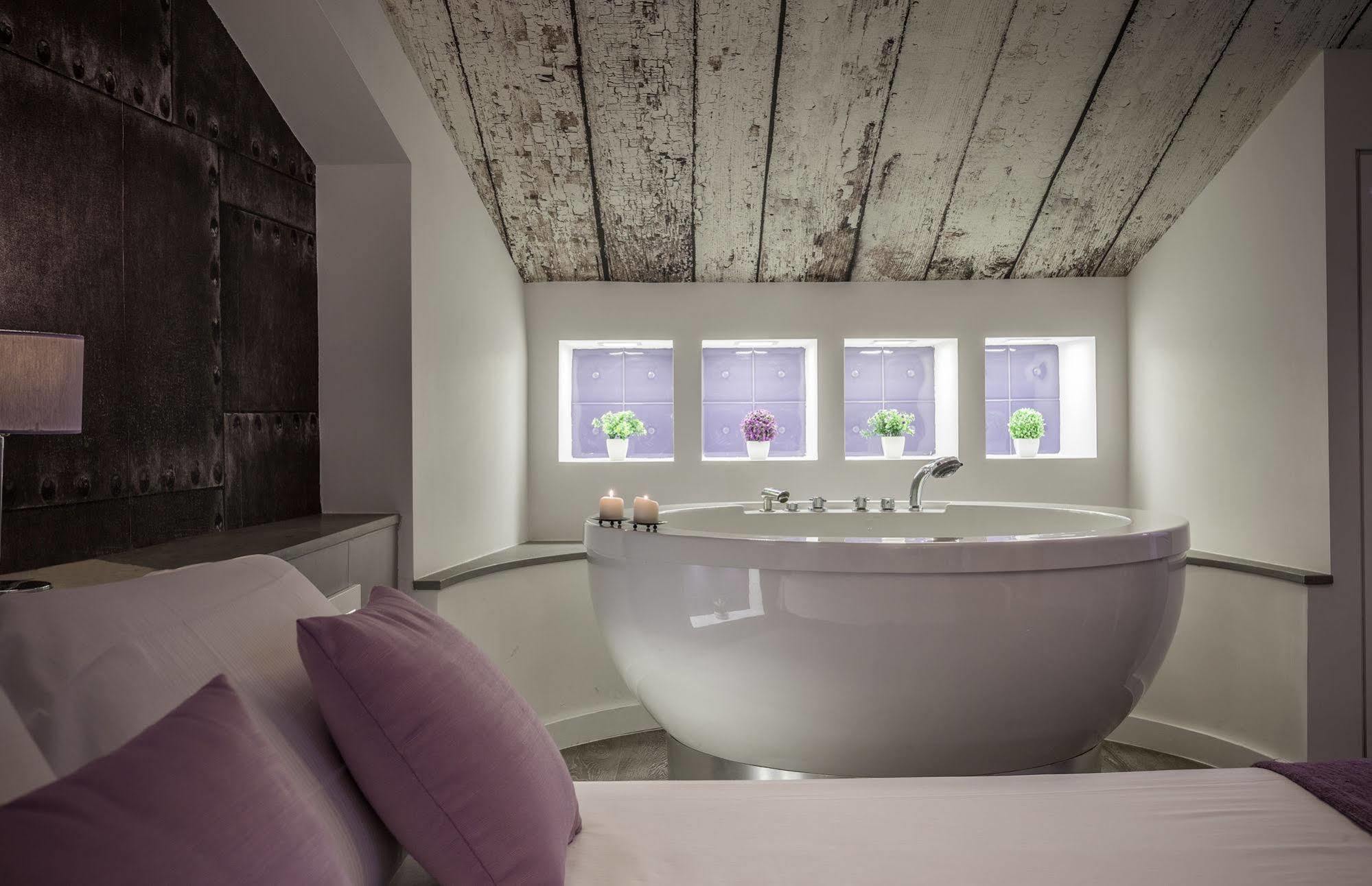 Emphasis Suites & Rooms Cagliari Zewnętrze zdjęcie