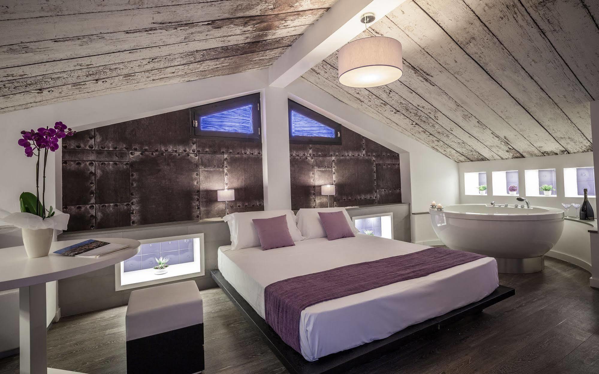 Emphasis Suites & Rooms Cagliari Zewnętrze zdjęcie
